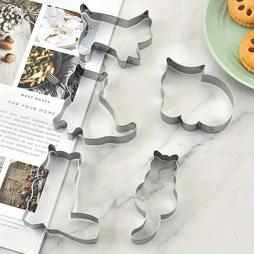 Kitchen Baking Essentials - 愛らしい猫と子猫の形のクッキーカッター5個セット - 創造的なベーキング、キッチンの必需品用の耐久性のある金属製のペストリーとビスケット型