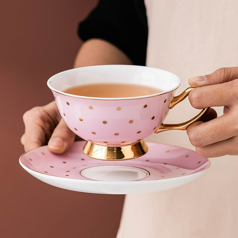 Kitchen Baking Utensil Set - セラミックピンクコーヒーマグカップ、ディッシュティーカップ付き、オフィス用ドリンクマグ、絶妙なアフタヌーンティーカップセット、キッチンホームドリンクウェア、ウォーターカップ