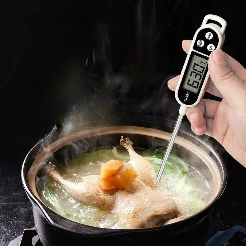 Kitchen Baking Essentials - 1個の食品温度計、キッチンアクセサリー、寮の必需品、インスタントリード肉用温度計、油や水の温度を正確に測定、必須のキッチンアクセサリー（ボタン電池は含まれていません、取り付けと使用のために別途Lr44ボタン電池を購入してください）