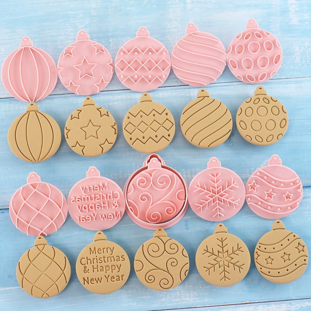 11個入りクリスマスオーナメントクッキーカッターセット、3D - Cookie Cutter Set のレビューと価格