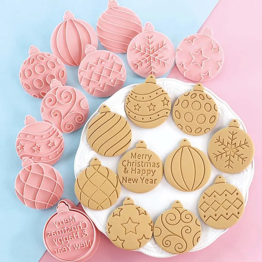 11個入りクリスマスオーナメントクッキーカッターセット、3D - Cookie Cutter Set のレビューと価格